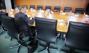 Finanzminister und FDP-Chef Christian Lindner am Kabinettstisch in Berlin.