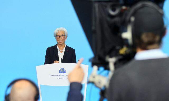EZB-Chefin Christine Lagarde sieht düstere Aussichten für die Konjunktur.