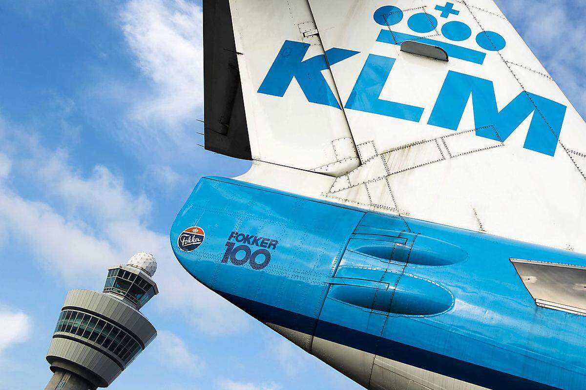 Sitz: NiederlandeDie KLM ist die älteste noch existierende Fluggesellschaft der Welt. Im Jahr 2014 waren immerhin 89,4 Prozent der Flüge pünktlich.