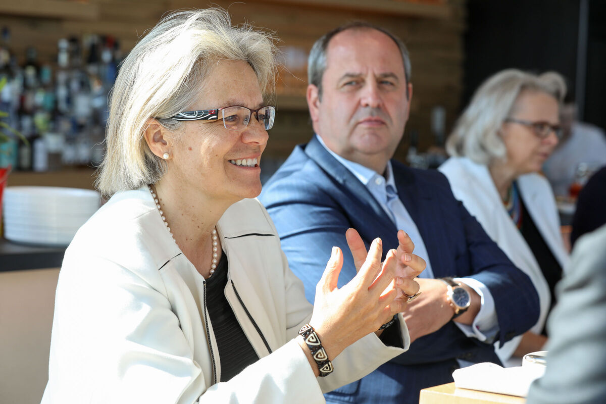 Petra Bohuslav, kaufmännische Direktorin Wiener Staatsoper und Josef Pröll, Generaldirektor Leipnik Lundenburger Invest Beteiligungs AG     