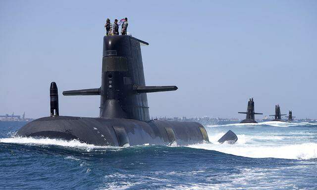 Multi-Submarine PHOTEX