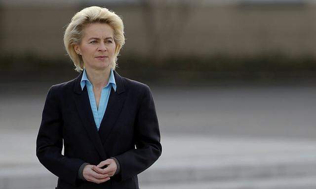 Ursula von der Leyen darf ihren Doktortitel weiter führen