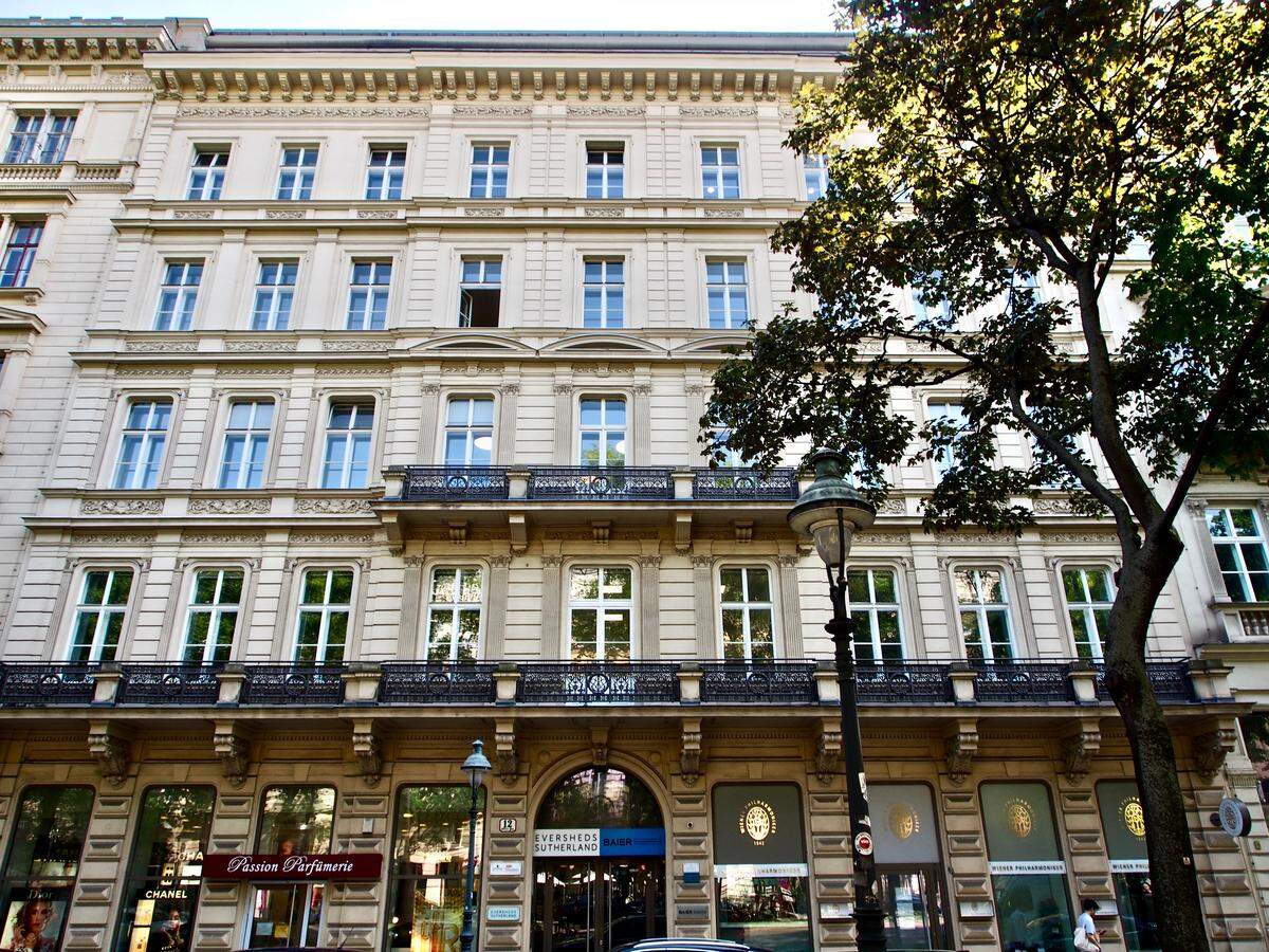 Wien 1, Kärntner Ring 12: Hier startete die „Neue Freie Presse“ am 1. September 1864. Erbaut wurde das Haus von von Romano Johann und August Schwendenwein.    