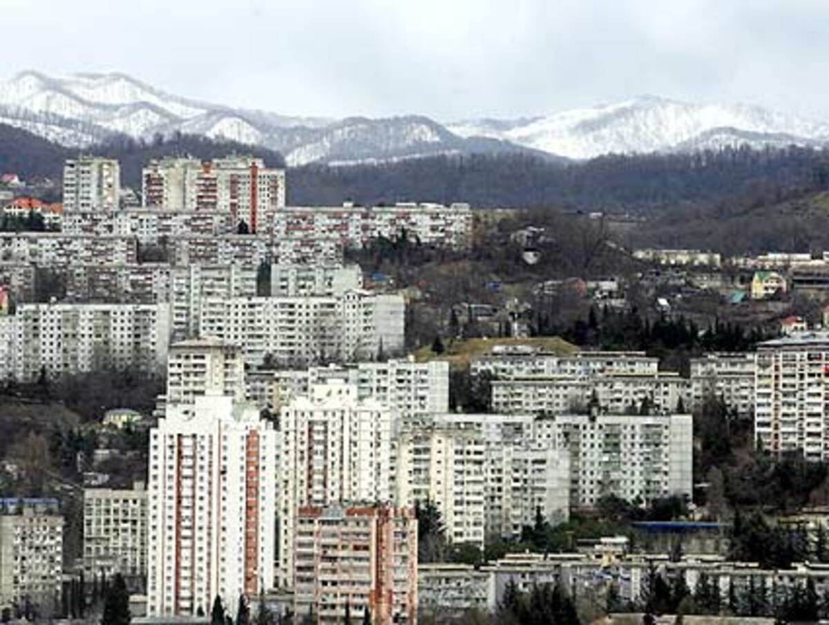 Bis 2008 soll ein modernes, 60 Kilometer langes Kabelnetzwerk verlegt sein, um die Energieversorgung einschließlich aller Reserven abzusichern.