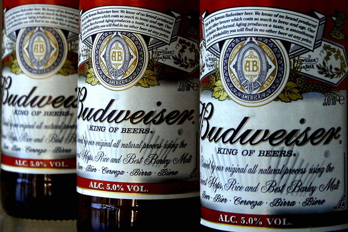 Der Getränkehersteller Anheuser-Busch InBev aus Belgien ist der größte Hersteller von Bier. Die Marke(n) des Unternehmens belaufen sich auf 28 Milliarden Euro.