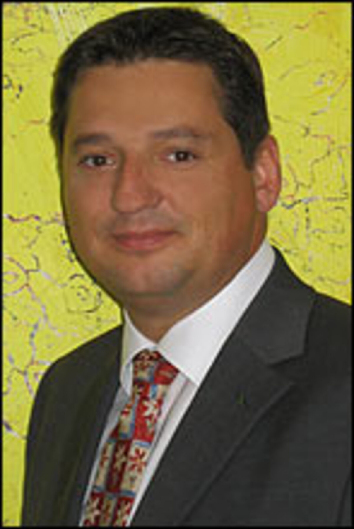 Harald Stani (40) hat mit 1. September 2006 die Leitung der VITANA Salat und Frische-Service GmbH als Operation Manager mit rund 130 Mitarbeitern übernommen. Nach seiner Kochlehre und der Ausbildung an der HBLA für Fremdenverkehrsberufe in Bad Ischl konnte er bereits zahlreiche Erfahrungen in Top-Hotels und Gastronomiebetrieben im In- und Ausland sammeln. Zudem ist er ausgebildeter interner Qualitäts-Auditor und Qualitätsmanager.