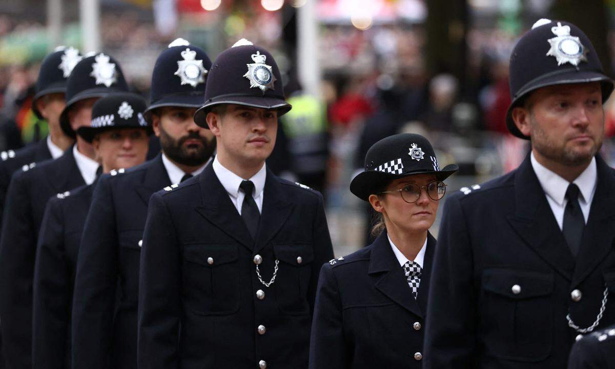 Für die britische Polizei ist das Staatsbegräbnis von Queen Elizabeth II. nach eigenen Angaben der größte Einsatz ihrer Geschichte.