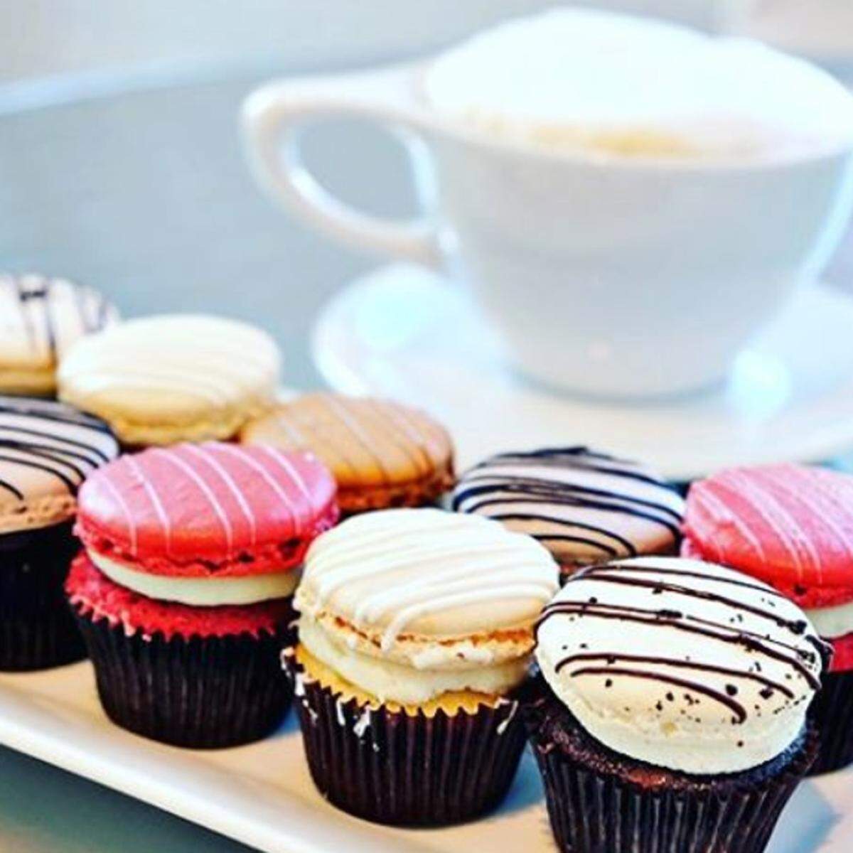 Cupcakes und Macarons sind wahrscheinlich die Desserts, die am öftesten fotografiert werden. Die Bäckerei Baked by Melissa aus New York hat sich auf diesen Hybrid im Mini-Format spezialisiert.