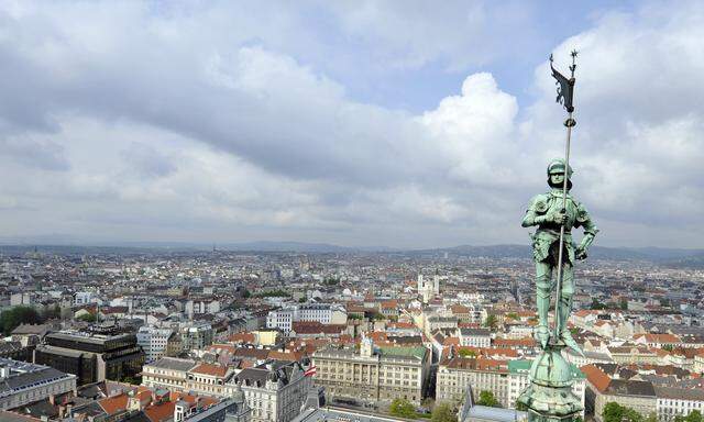 Politisch wird sich in Wien nach der Nationalratswahl einiges verändern. Einziger Fixpunkt: Der Rathausmann wird bleiben.