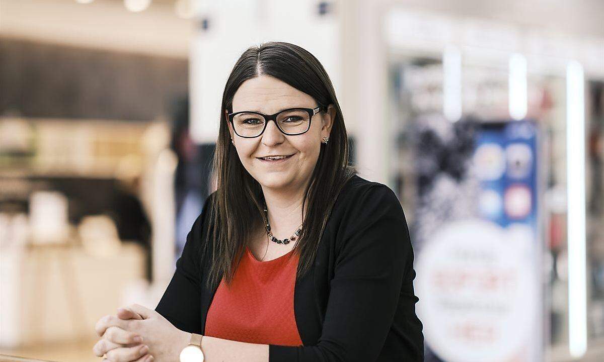 Julia Gattringer (32) avanciert zur Center Managerin des Westfield Donau Zentrums. Zuletzt war sie stellvertretende Center Managerin in der Westfield Shopping City Süd.