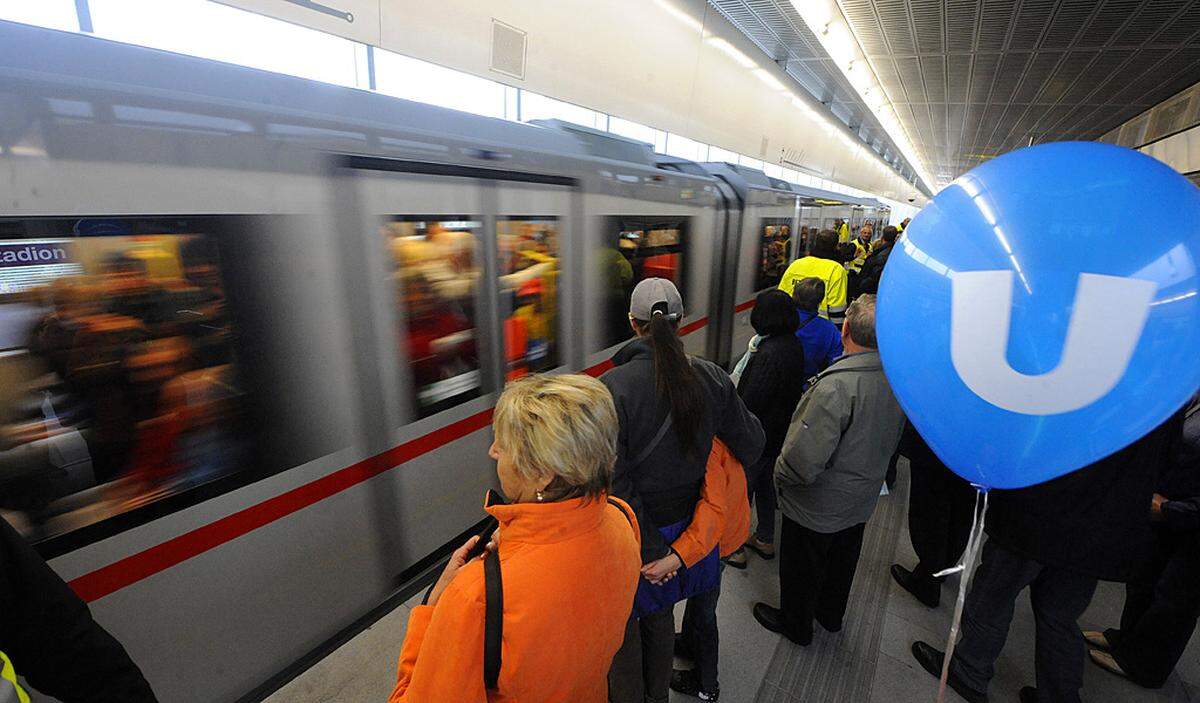 Die U2 wird dann nach der U6 die zweitlängste U-Bahn-Linie in Wien sein. Die Investitionskosten für letzten Abschnitt zur Seestadt aspern belaufen sich auf 366 Millionen Euro.