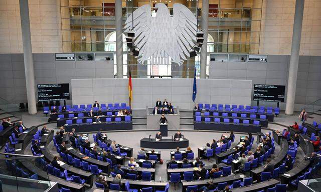 Plenarsitzung im Bundestag in Berlin