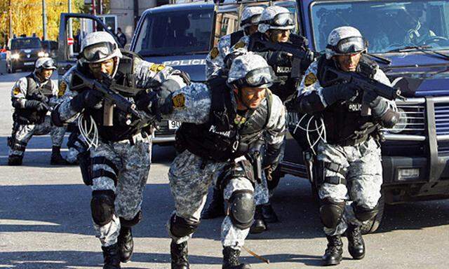 Archivbild: Spezialeinheit der bosnischen Polizei