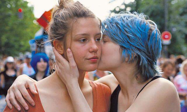 Ad`ele Exarchopoulos und L´ea Seydoux in „Blau ist eine warme Farbe“.