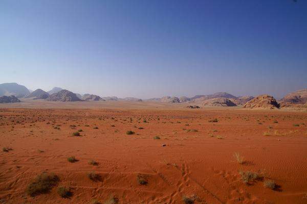 Vor 100 Jahren ritt Lawrence von Arabien während des Arabischen Aufstands gegen die Osmanen durch die Wüste des Wadi Rum.