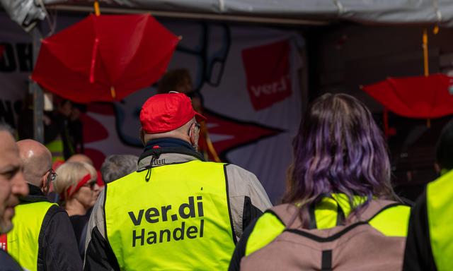 Die deutsche Gewerkschaft Verdi hat am Freitag den Einzel- und Großhandel in Deutschland bestreikt.