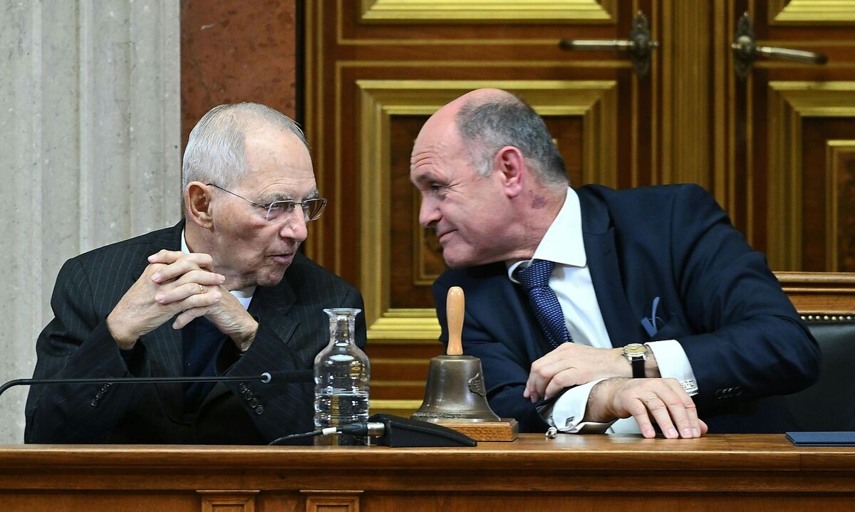 Wolfgang Schäuble (li.) hielt eine Rede. Im Bild im Gespräch mit Nationalratspräsident Wolfgang Sobotka.