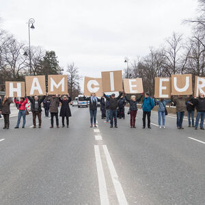 „Europa, ich liebe dich“: Auch in Polen gingen am vergangenen Wochenende zahlreiche Menschen auf die Straßen, um für die EU und den europäischen Zusammenhalt zu demonstrieren.