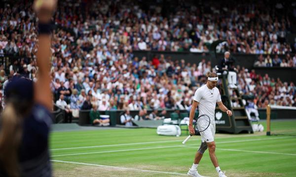 Alexander Zverev hat seinen Traum vom Wimbledon-Coup im Achtelfinale aufgeben müssen.