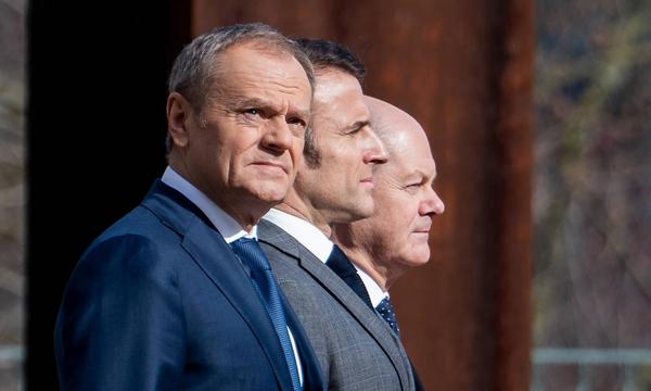 Zurück in der ersten Liga: Polens Premier, Donald Tusk, hat die Zusammenarbeit mit seinen französischen und deutschen Kollegen, Emmanuel Macron und Olaf Scholz, im Rahmen des sogenannten Weimarer Dreiecks reaktiviert. 