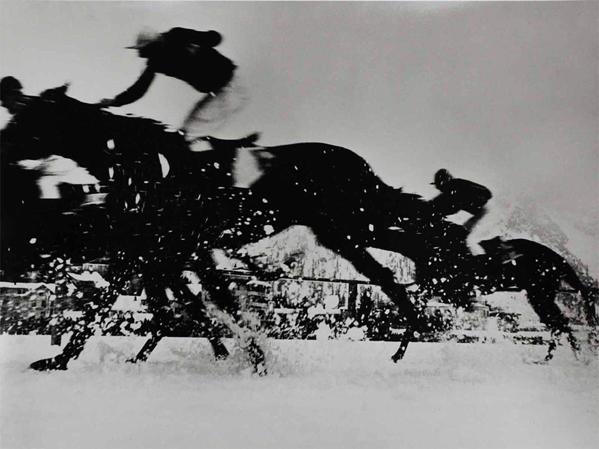 Philipp Giegel, Pferderennen auf dem zugefrorenen Obersee, Schweiz, 1955.