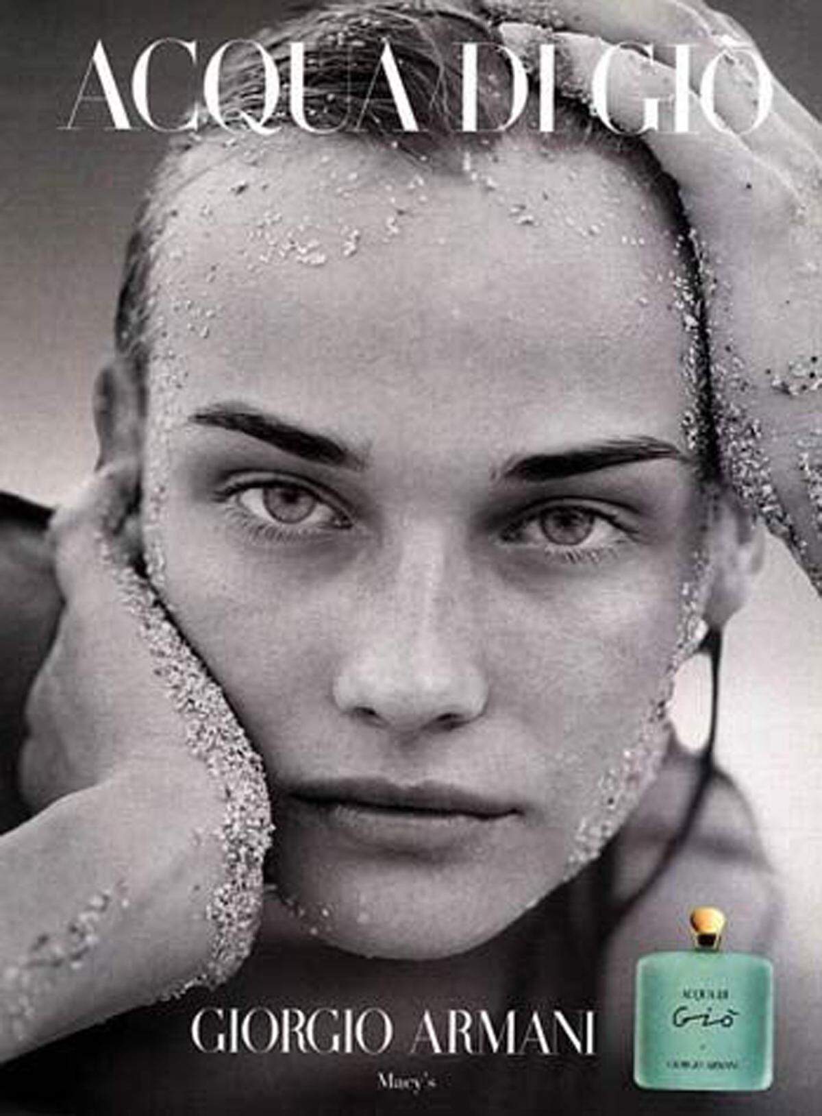 Kein Wunder, schließlich war die deutsche Schauspielerin zuvor Model und unter anderem in der Werbekampagne von Armani zu sehen.