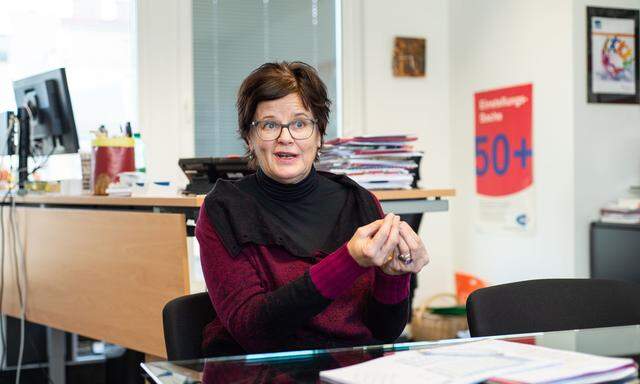 Die Wiener AMS-Chefin Petra Draxl ersucht die Unternehmen um Geduld. 