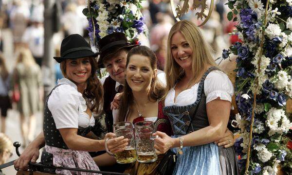 Am Oktoberfest in München wird wieder g‘suffa.