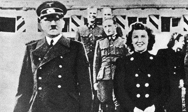 Adolf Hitler und Eva Braun, 1940