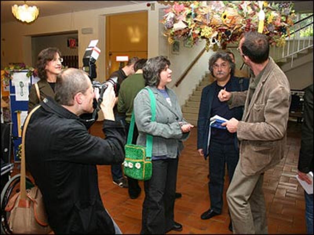 Der Wahlkampf insgesamt sei sehr gut verlaufen, bilanzierten die beiden ehrenamtlichen KPÖ-Aktivisten. Das Medienecho sei positiv gewesen und man habe das Gefühl gehabt, mit den Themen durchgekommen zu sein. Auch wenn der Wahlkampf ohne Parteiapparat sehr anstrengend gewesen wäre, resümierten Messner und Klaus.