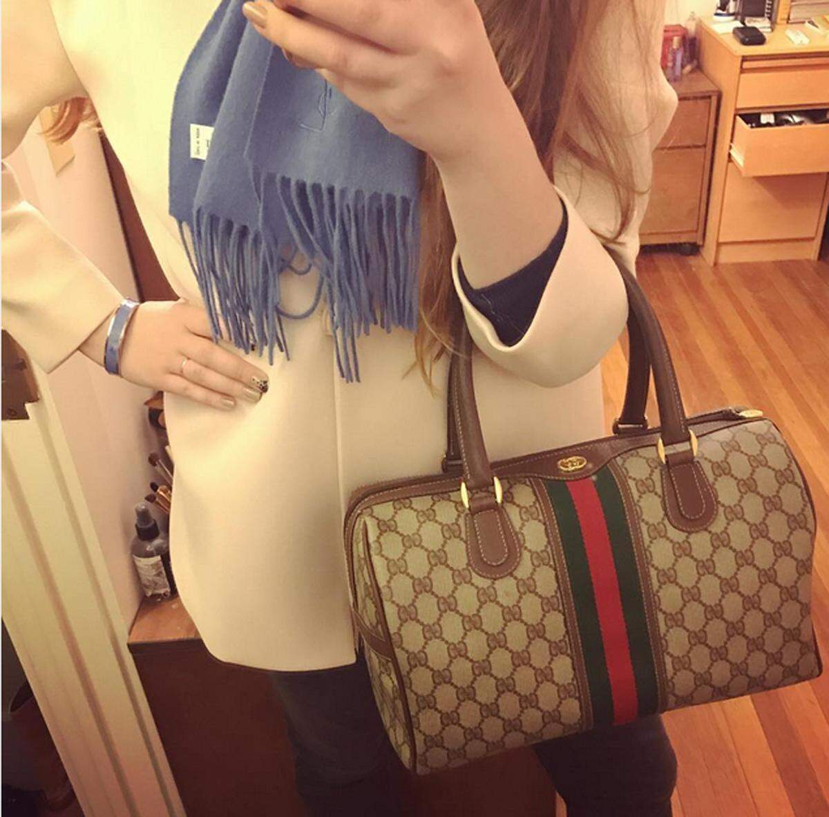 Auch die Gucci Boston Bag ist heiß begehrt, wenn man den Suchanfragen Glauben schenken mag.