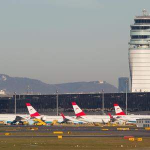 Die Gewerkschaftsglieder unter den Crews der Austrian Airlines haben wie erwartet dem neuen Kollektivvertrag zugestimmt.