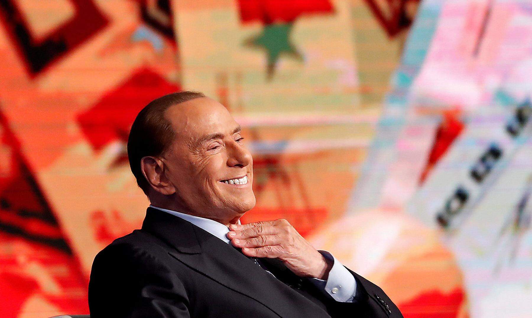 Berlusconi steht selber nicht zur Wahl in Italien, mischt mit seiner Partei &quot;Forza Italia&quot; aber kräftig mit.