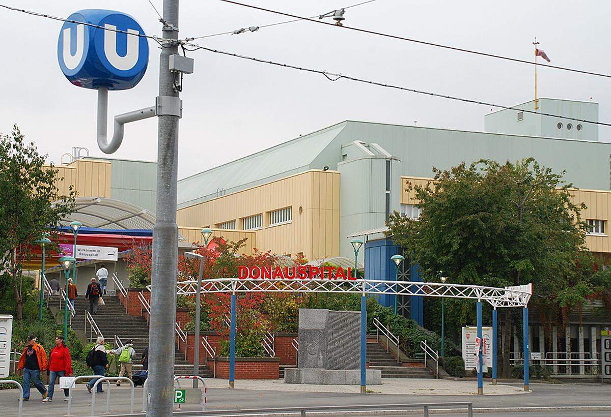 Das zweitgrößte Krankenhaus Wiens wird mit der Station Donauspital an das U-Bahn-Netz angebunden. Dies ist die 100. Station des Wiener U-Bahn-Netzes.