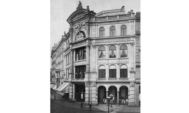 Das erste Haas-Haus, erbaut 1866.