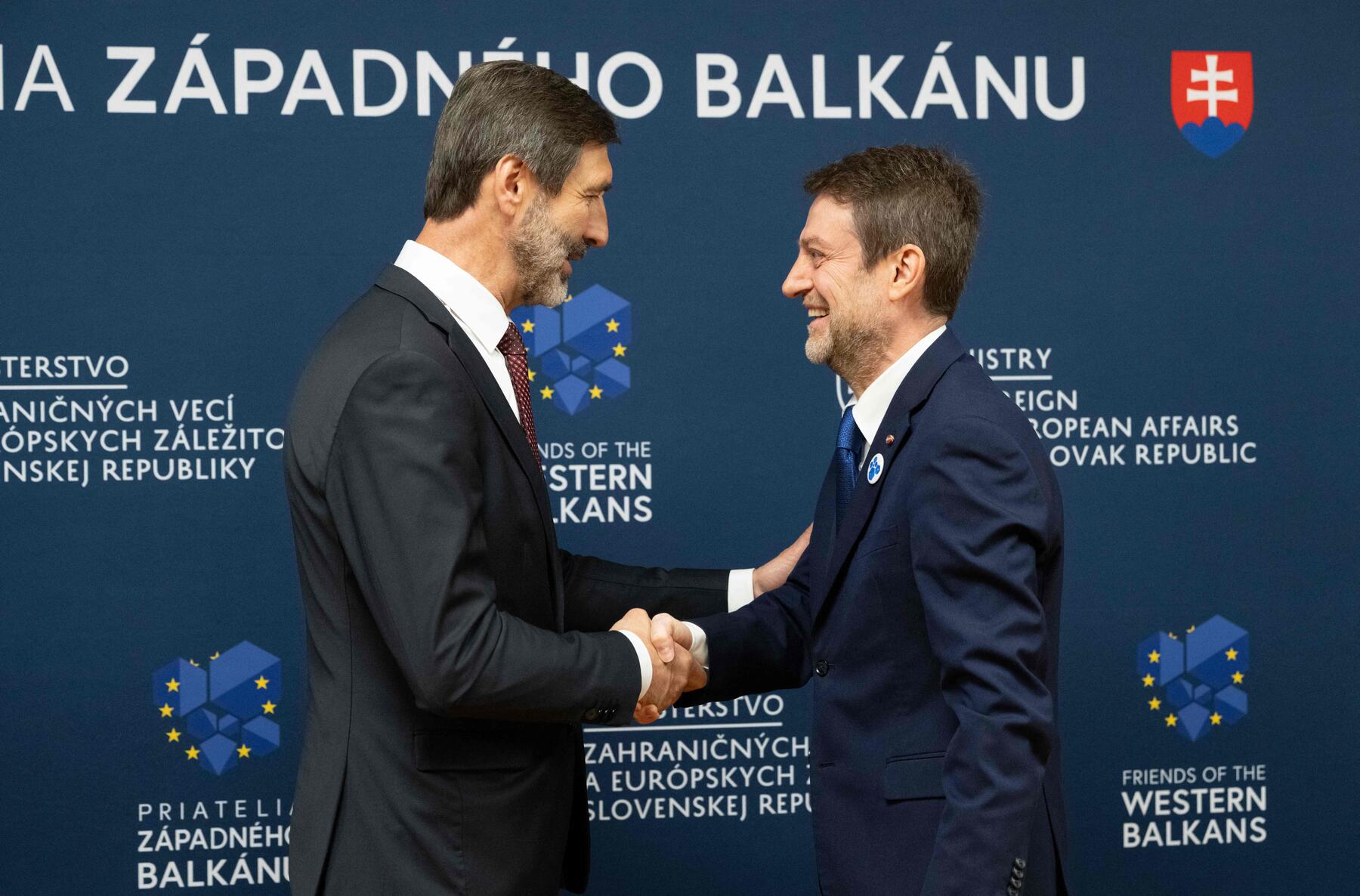 Albanien bereit, auf EU-Stimmrecht zu verzichten [