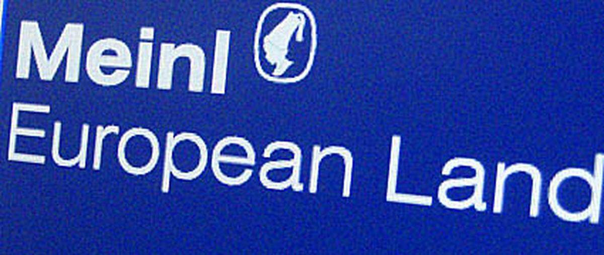 1997 wurde die Immobiliengesellschaft Meinl European Land (MEL) gegründet, in die die verbliebenen osteuropäischen Handelsimmobilien der Familie eingegliedert wurden, die 2002 an die Börse gebracht wurde.