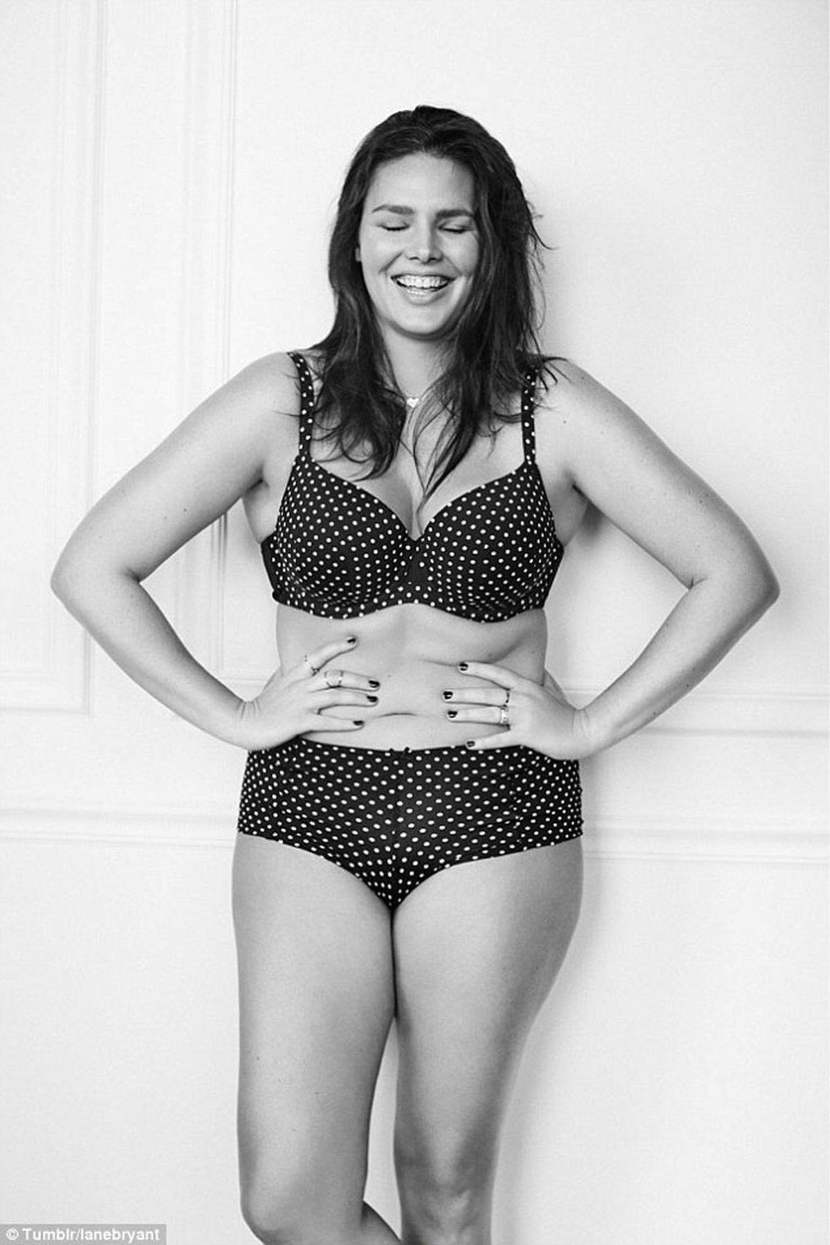 Und weiter: Lane Bryant glaubt fest daran, dass jede Frau sexy ist und wir wollen sie dazu ermutigen das selbstbewusst zu zeigen, auf ihre eigene Art und Weise."