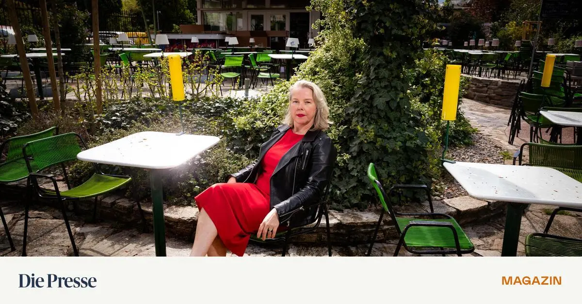 30-Jahre-Techno-Caf-Heute-klettert-niemand-mehr-ber-unseren-Zaun-premium-