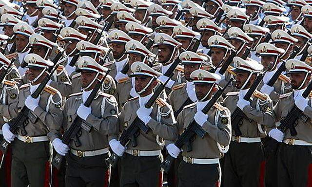 Iran: Neun Tote bei Anschlag während Militärparade