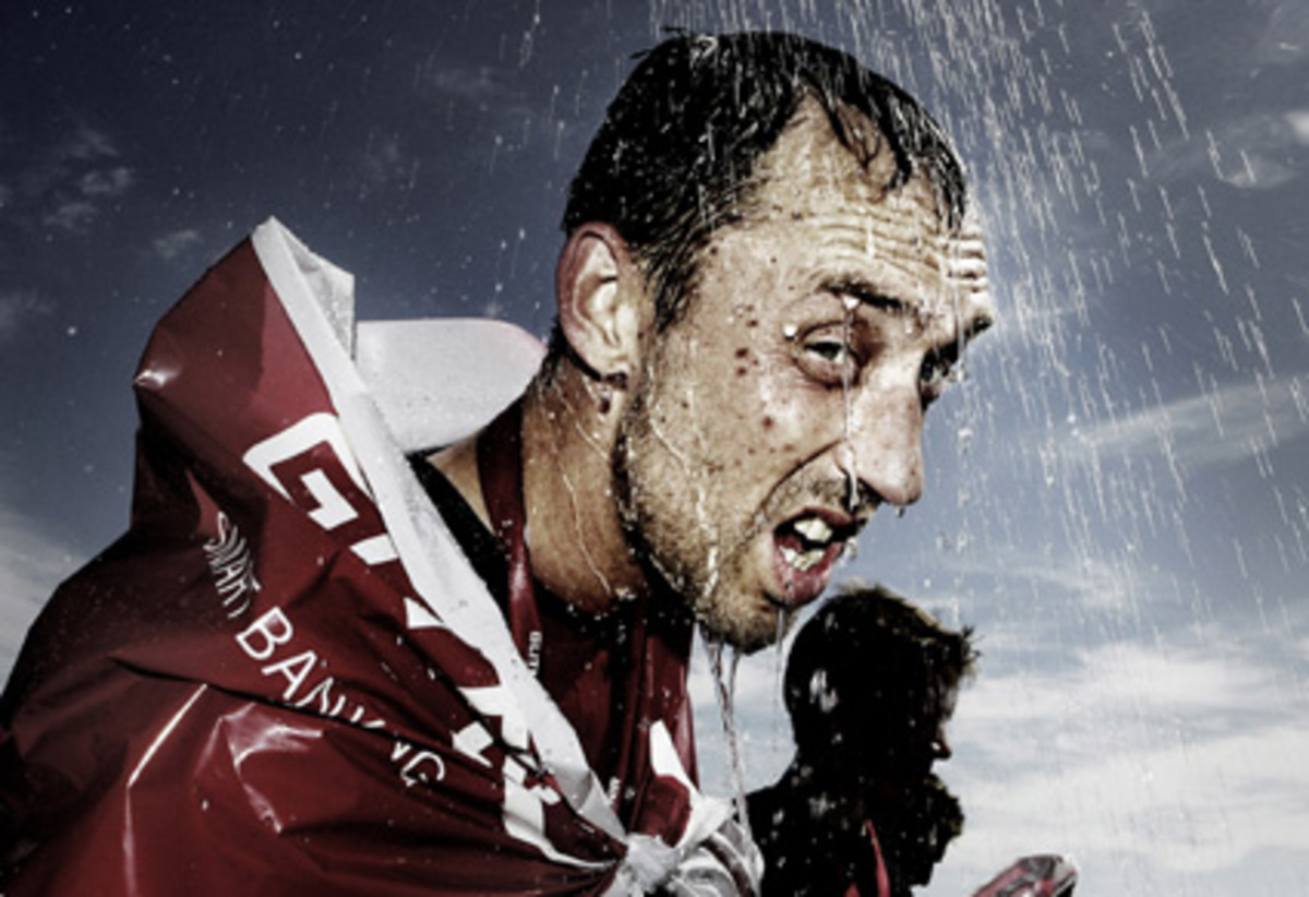 Der Däne Erik Refner hat den Moment erwischt, in dem dieser Marathonläufer die Zielline überschreitet - erster Preis.