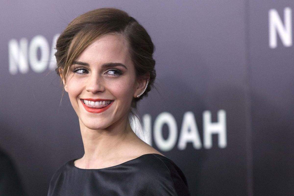 Emma Watson wird zu Belle: Die britische Schauspielerin, bekannt als Hermine aus den "Harry Potter"-Filmen, übernimmt die Hauptrolle in der Realverfilmung des Disney-Märchens "Die Schöne und das Biest". "Mein sechsjähriges Ich ist ganz aus dem Häuschen - mein Herz geht über", verkündete die 24-Jährige auf ihrer Facebook-Seite.Jänner, 2015