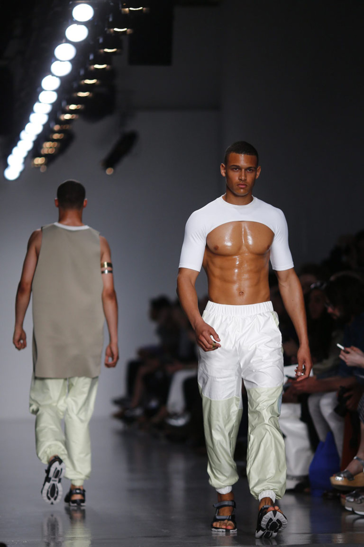 ... auf dem Catwalk von Astrid Andersen auf der Fashion Week in London.