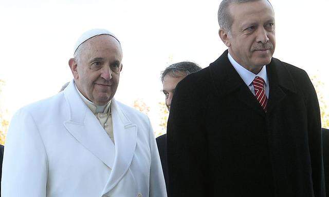 Papst Franziskus äußerte sich zum Missfallen des türkischen Präsidenten Recep Tayyip Erdogan über die Massenmorde vor 100 Jahren in Armenien.