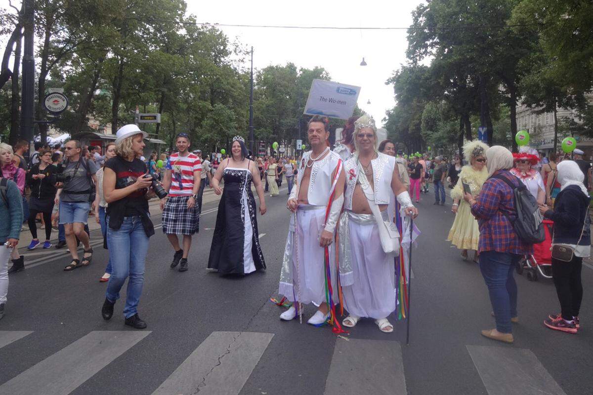 >>Weiter: Mehr Bilder von der Regenbogenparade