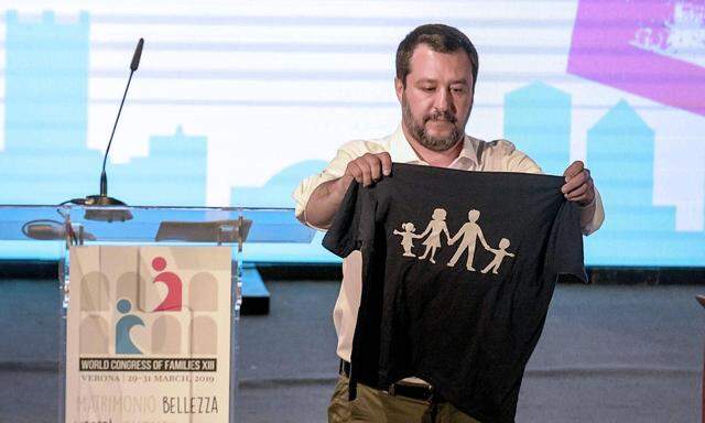 Italiens Innenminister Matteo Salvini auf dem Kongress.