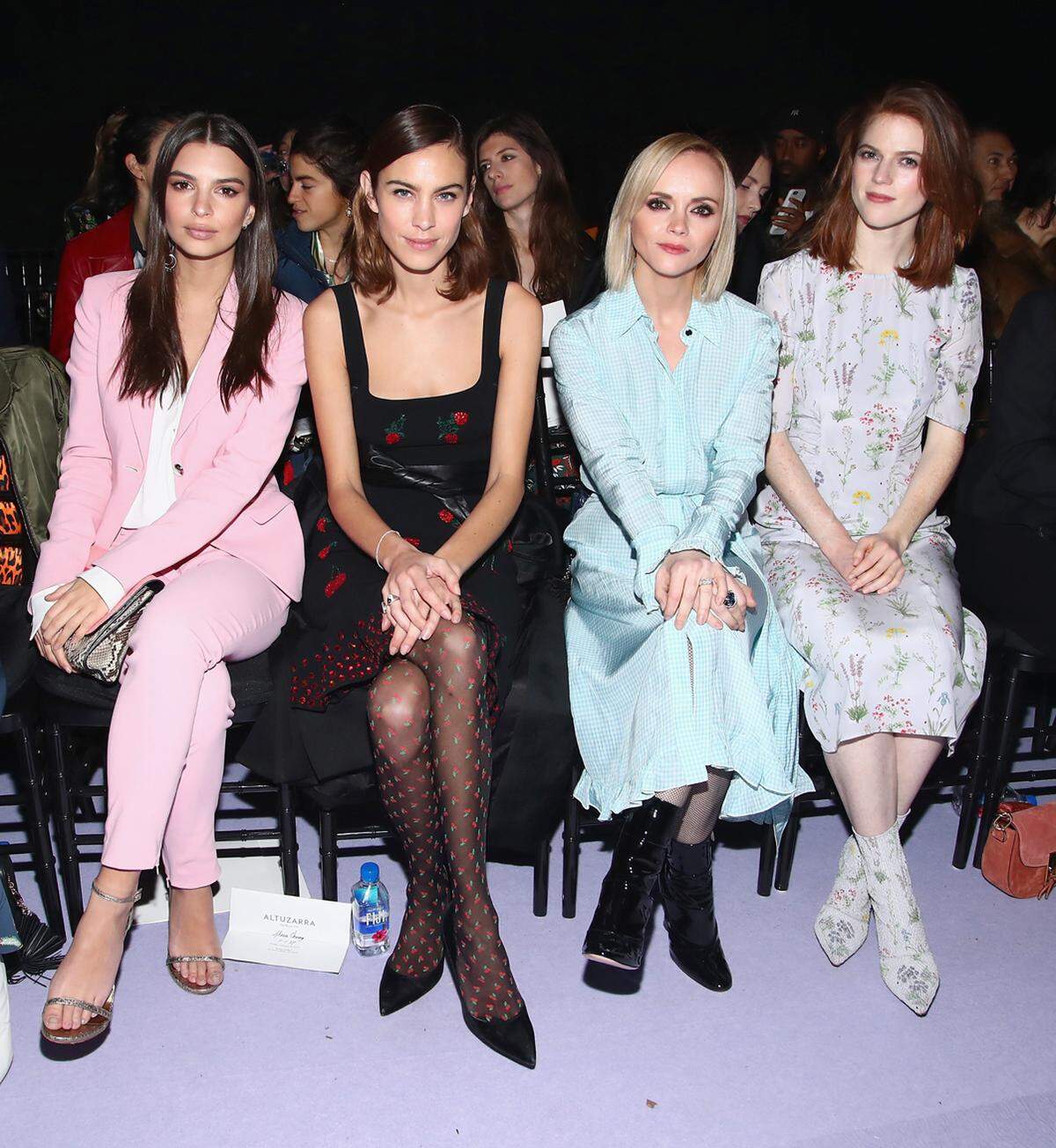 Aufgefädelt: Emily Ratajkowski, Alexa Chung, Christina Ricci und Rose Leslie saßen bei der Show von Altuzarra bei der New York Fashion Week in der ersten Reihe.    