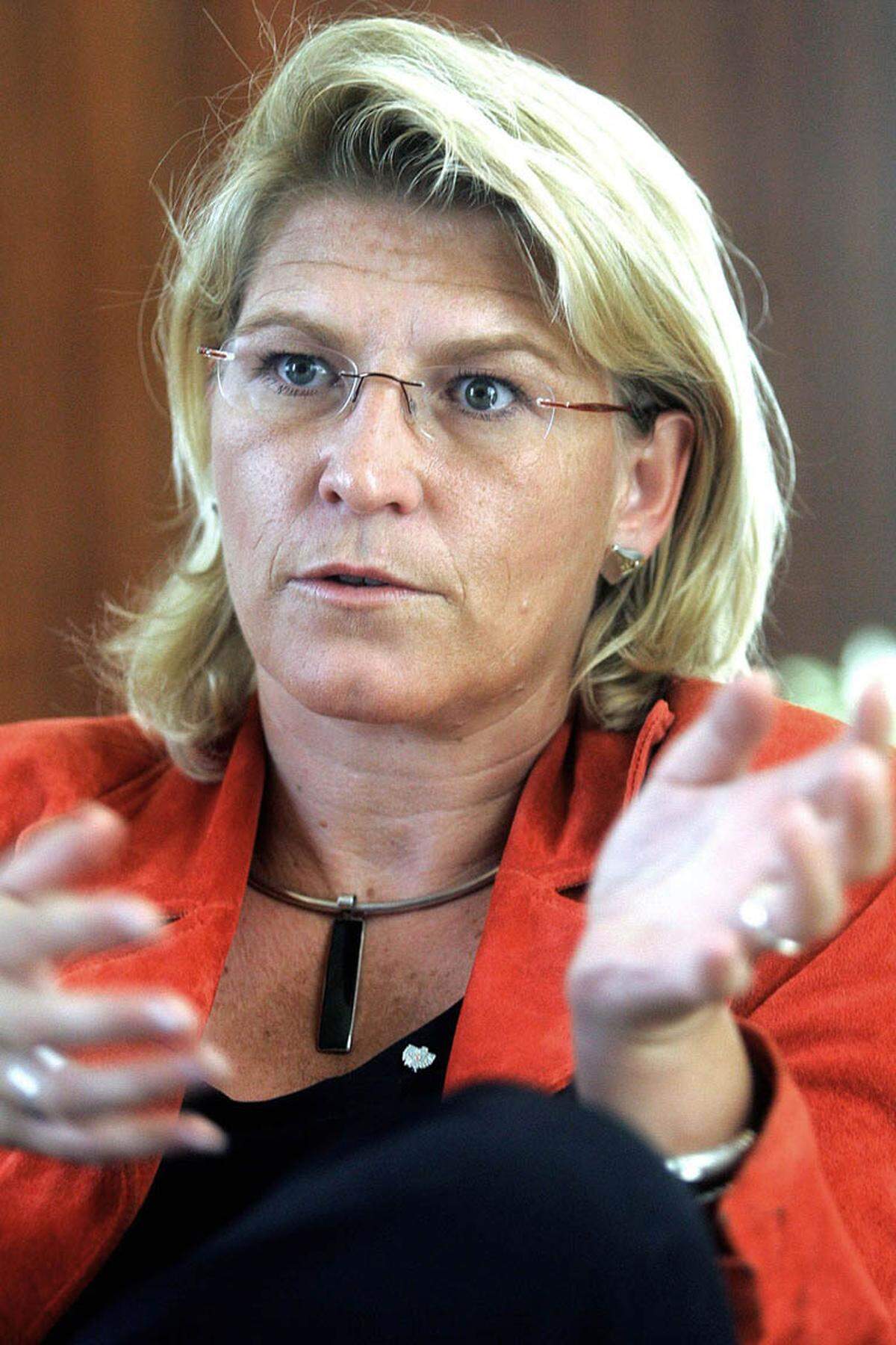 Die frühere Justizministerin Karin Gastinger, die kurz vor der Nationalratswahl 2006 das BZÖ verlassen hat, wechselte in die Beraterbranche und hat sich dort auf den öffentlichen Sektor spezialisiert.