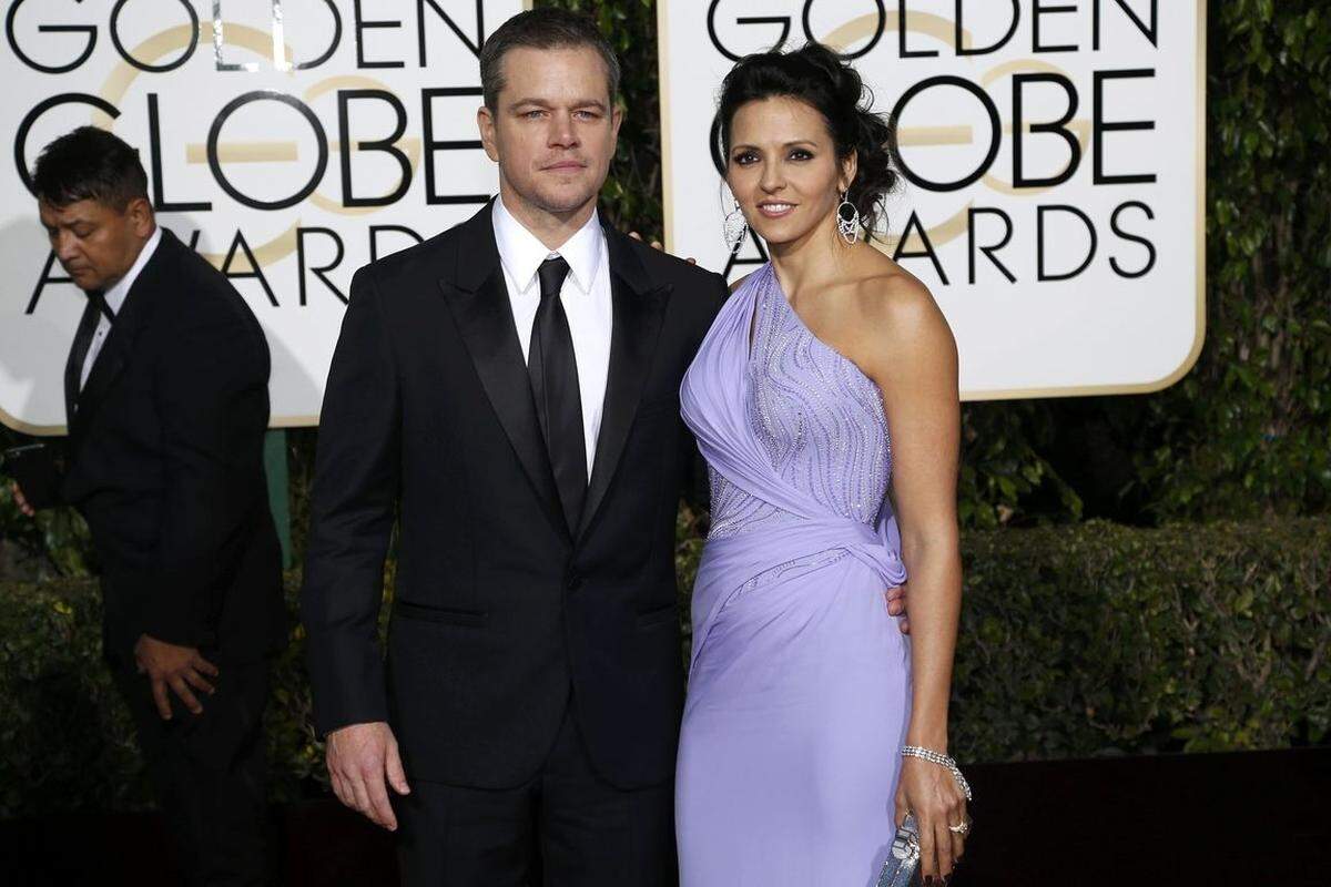 Matt Damon, der in dem Film die Hauptrolle spielt, wurde als bester Hauptdarsteller in einer Komödie ausgezeichnet. Im Bild mit seiner Frau Luciana Barroso.