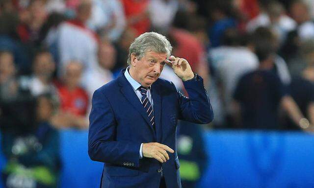 Roy Hodgson coach of England at the final whistle during the UEFA European Championship EM Europamei